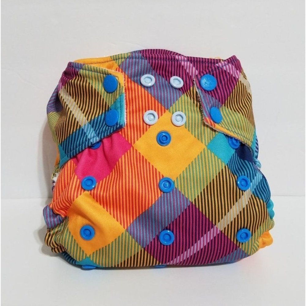 EUC Rumparooz Pocket Cloth Diaper Preppy